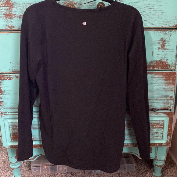 Lululemon pullover - Picture 3 of 3